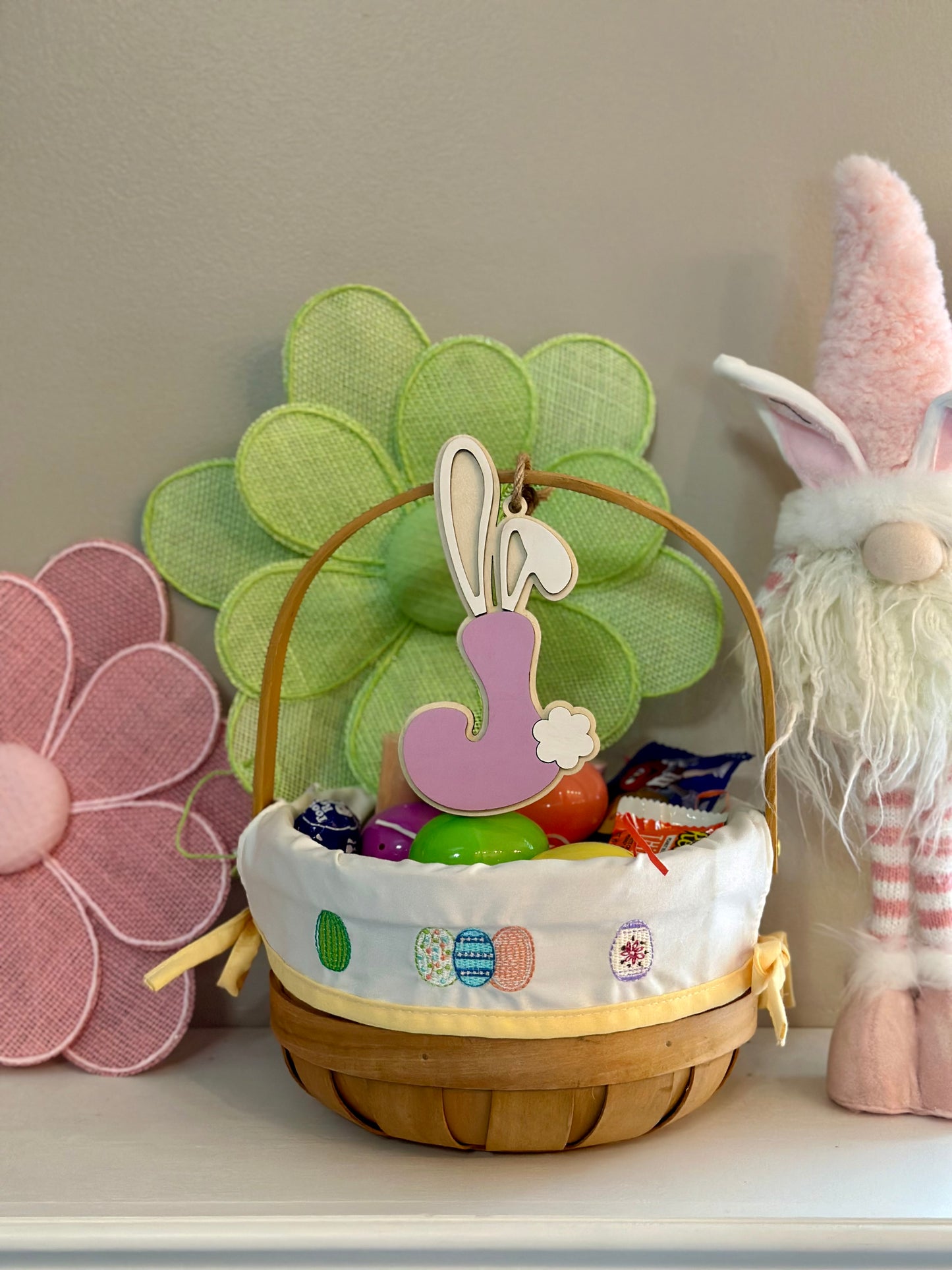 Easter bunny letter tag